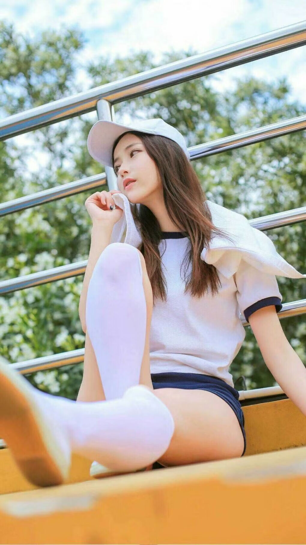 kaiyun开云·官方网站-以足球为题材的艺术展览在全国巡展，弘扬体育精神和地方文化，以足球为主题的作品