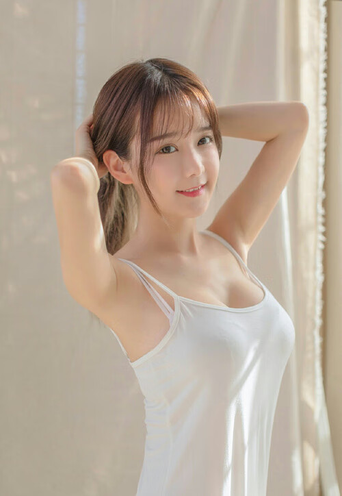 伊丽莎白·德克斯蝶泳实力引领赛场,德雷克伊丽莎白女王