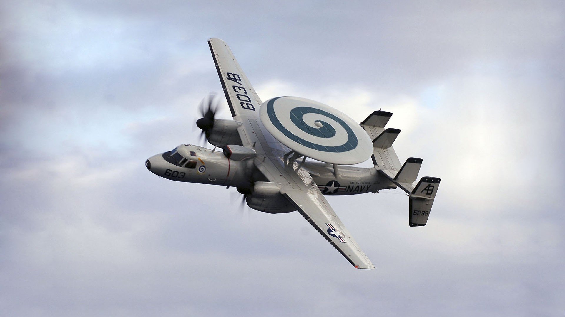 特色足球文化在“一带一路”沿线国家中逐渐推广，加强国际交流