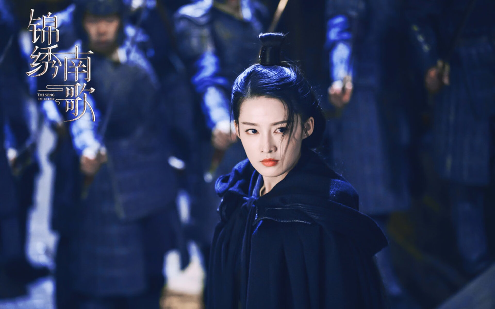 篮球青训推行小组互评制度增强团队协作，篮球团队训练