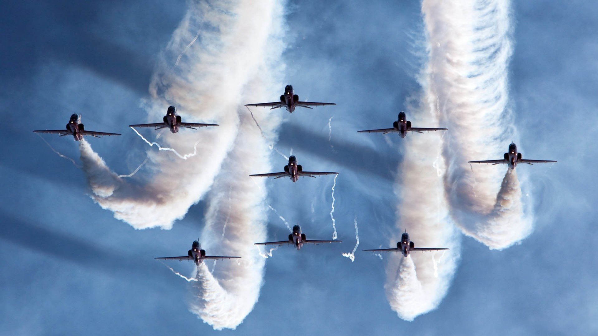 职业俱乐部设立校园合作基地打造人才输出通道，俱乐部与学校合作方案